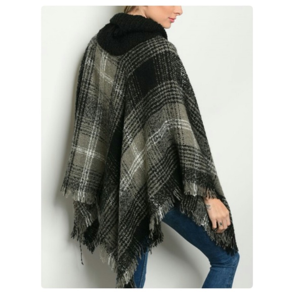 PLAID COWL PONCHO!🍁 - Picture 2 of 8